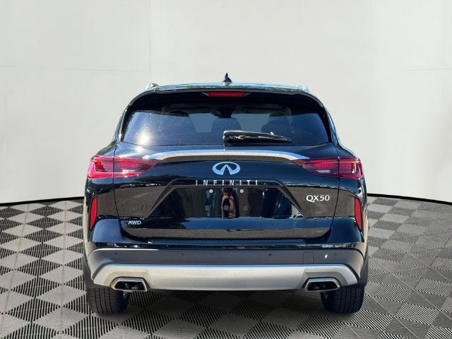 2023 INFINITI QX50 LUXE