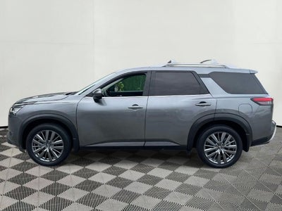2022 Nissan Pathfinder SL