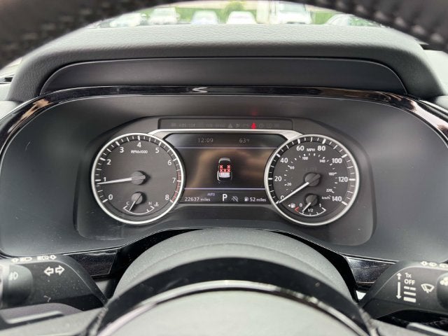 2022 Nissan Pathfinder SL