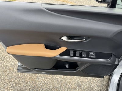 2023 Lexus UX 250h Premium