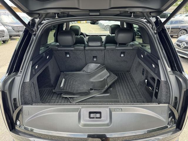 2024 Land Rover Range Rover SE
