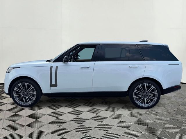 2025 Land Rover Range Rover SE LWB