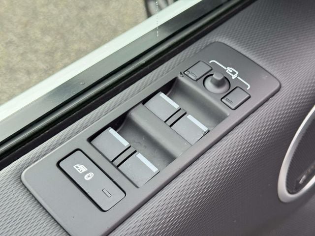 2023 Land Rover Discovery S R-Dynamic