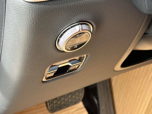 2027 Mercedes-Benz GLC GLC 300 4MATIC®