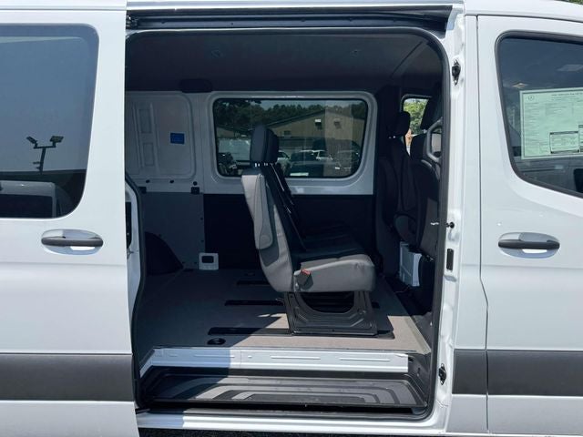 2026 Mercedes-Benz Sprinter 2500 Crew 144 WB