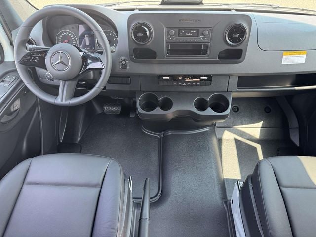2026 Mercedes-Benz Sprinter 2500 Crew 144 WB