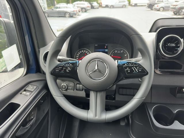 2026 Mercedes-Benz Sprinter 2500 Crew 144 WB
