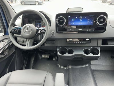2026 Mercedes-Benz Sprinter 2500 Crew 144 WB