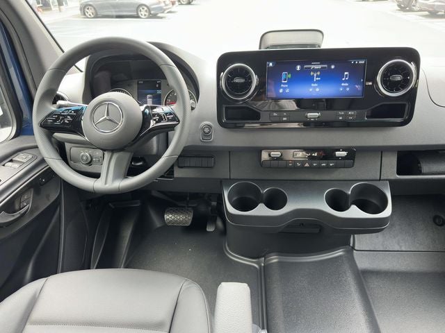 2026 Mercedes-Benz Sprinter 2500 Crew 144 WB