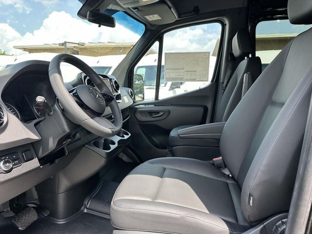 2026 Mercedes-Benz Sprinter 2500 Crew 144 WB