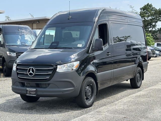 2026 Mercedes-Benz Sprinter 2500 Crew 144 WB