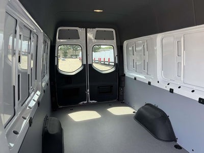 2026 Mercedes-Benz Sprinter 2500 Crew 170 WB High Roof