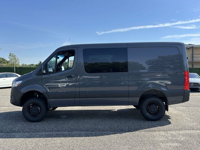 2026 Mercedes-Benz Sprinter 2500 Crew 144 WB 4MATIC®