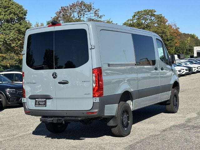 2026 Mercedes-Benz Sprinter 2500 Crew 144 WB 4MATIC®
