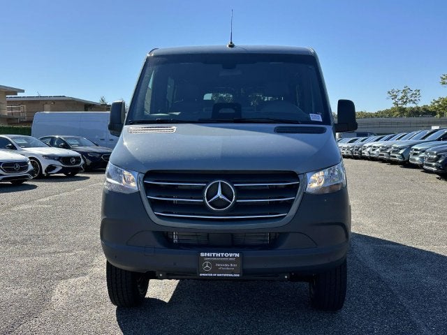 2026 Mercedes-Benz Sprinter 2500 Crew 144 WB 4MATIC®