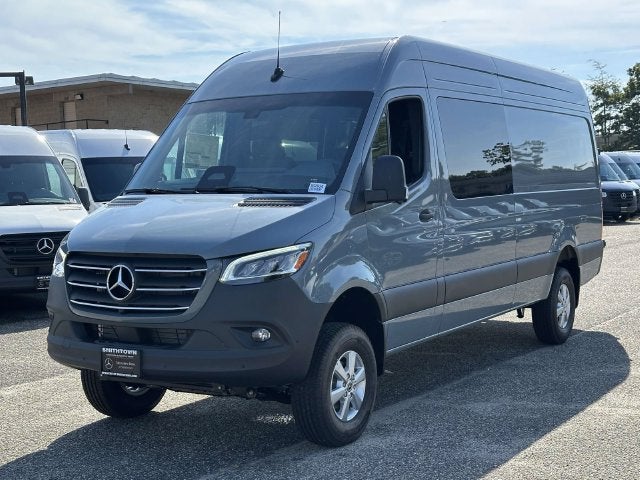 2026 Mercedes-Benz Sprinter 2500 Crew 170 WB 4MATIC®