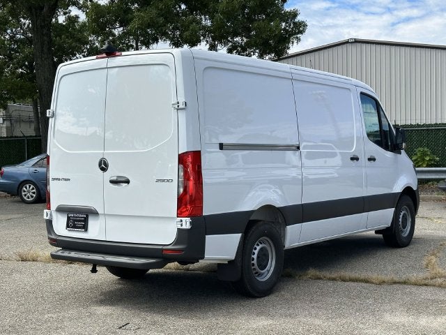 2026 Mercedes-Benz Sprinter 2500 Cargo 144 WB