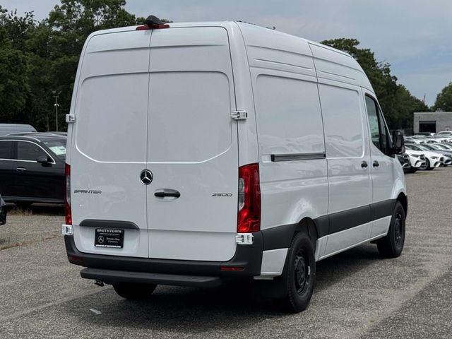 2026 Mercedes-Benz Sprinter 2500 Cargo 144 WB