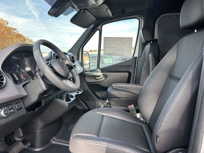 2027 Mercedes-Benz Sprinter 2500 Cargo 144 WB