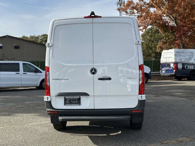 2027 Mercedes-Benz Sprinter 2500 Cargo 144 WB