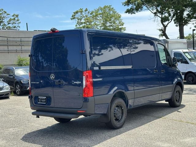 2026 Mercedes-Benz Sprinter 2500 Cargo 144 WB