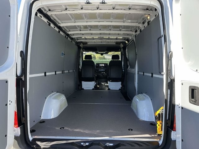 2027 Mercedes-Benz Sprinter 2500 Cargo 144 WB