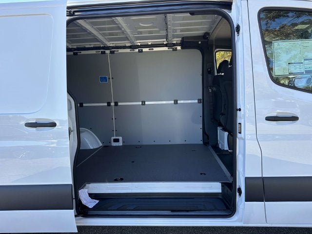 2027 Mercedes-Benz Sprinter 2500 Cargo 144 WB