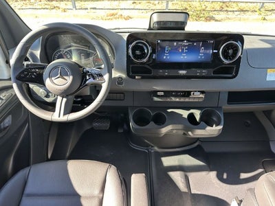 2027 Mercedes-Benz Sprinter 2500 Cargo 144 WB