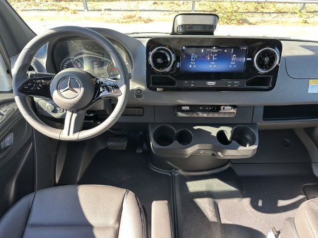 2027 Mercedes-Benz Sprinter 2500 Cargo 144 WB