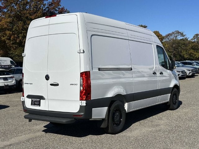 2027 Mercedes-Benz Sprinter 2500 Cargo 144 WB