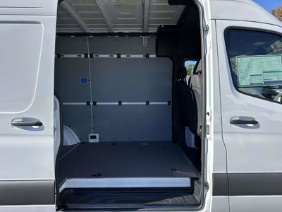 2027 Mercedes-Benz Sprinter 2500 Cargo 144 WB