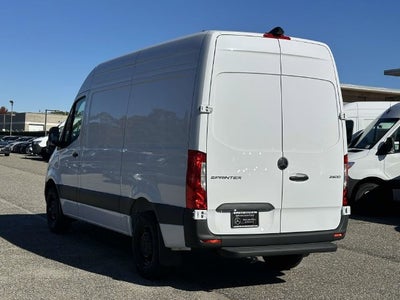 2027 Mercedes-Benz Sprinter 2500 Cargo 144 WB