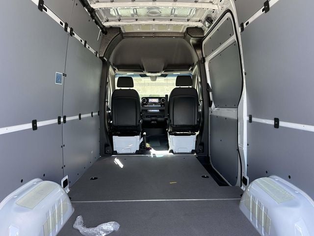 2026 Mercedes-Benz Sprinter 2500 Cargo 144 WB