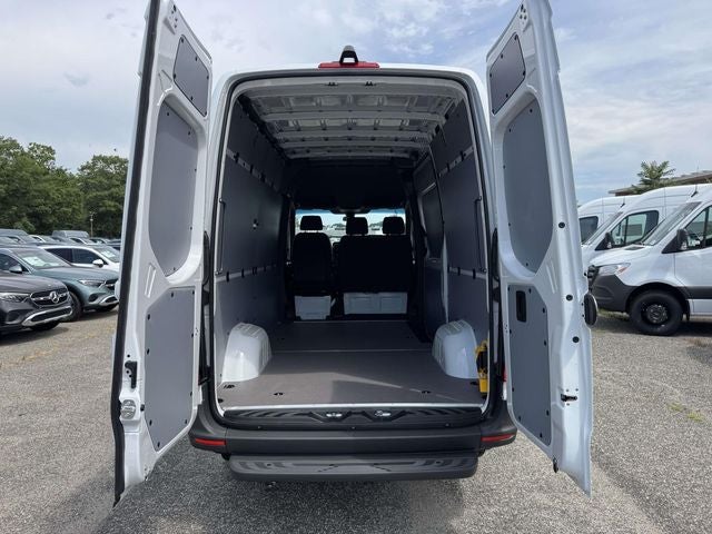 2026 Mercedes-Benz Sprinter 2500 Cargo 144 WB