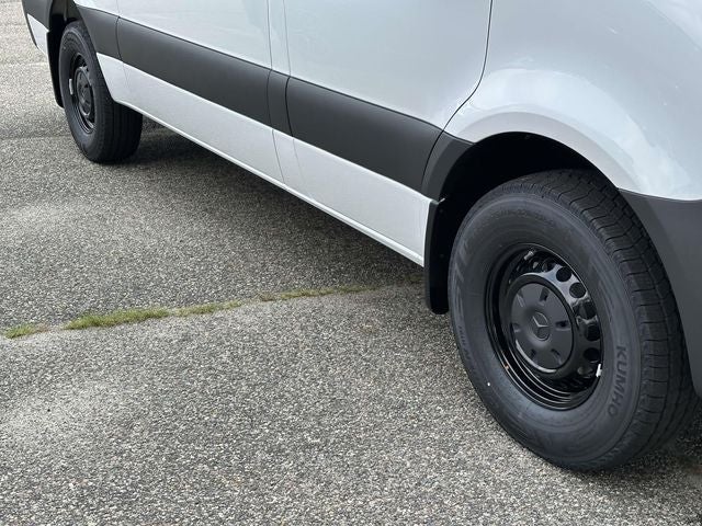 2026 Mercedes-Benz Sprinter 2500 Cargo 144 WB