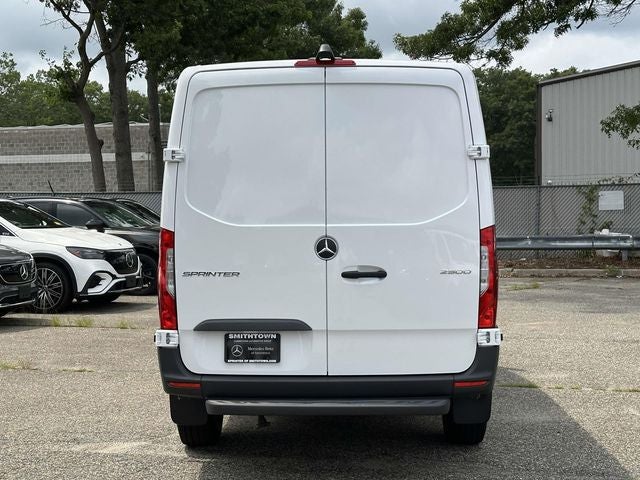 2026 Mercedes-Benz Sprinter 2500 Cargo 144 WB