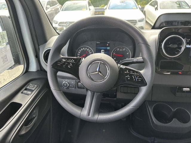 2027 Mercedes-Benz Sprinter 2500 Cargo 144 WB