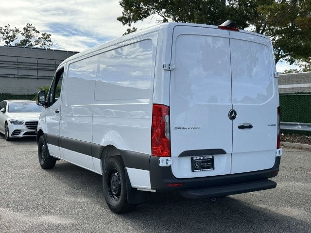 2027 Mercedes-Benz Sprinter 2500 Cargo 144 WB