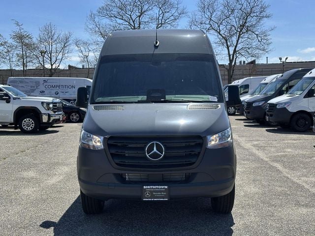 2026 Mercedes-Benz Sprinter 2500 Cargo 144 WB