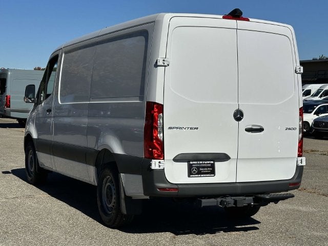 2026 Mercedes-Benz Sprinter 2500 Cargo 144 WB