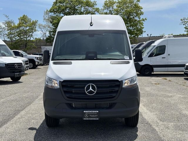2026 Mercedes-Benz Sprinter 2500 Cargo 144 WB