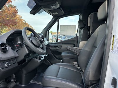 2027 Mercedes-Benz Sprinter 2500 Cargo 144 WB