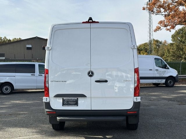 2027 Mercedes-Benz Sprinter 2500 Cargo 144 WB