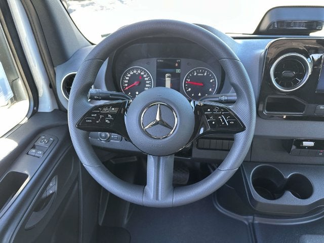 2027 Mercedes-Benz Sprinter 2500 Cargo 144 WB