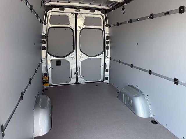 2026 Mercedes-Benz Sprinter 2500 Cargo 170 WB High Roof