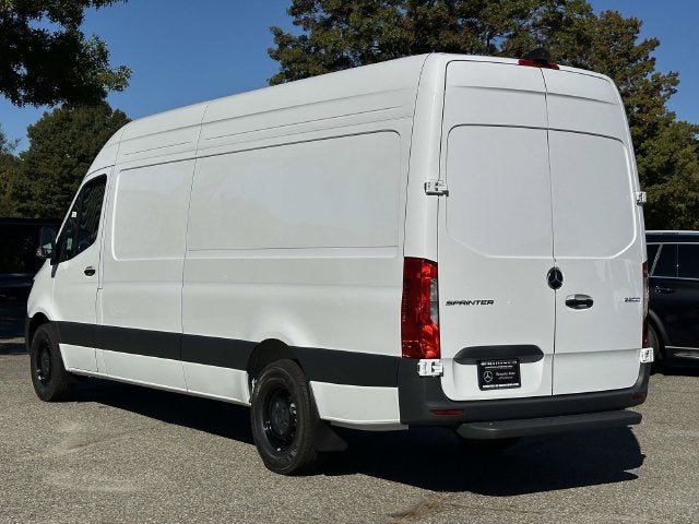 2027 Mercedes-Benz Sprinter 2500 Cargo 170 WB High Roof