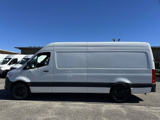 2027 Mercedes-Benz Sprinter 2500 Cargo 170 WB High Roof