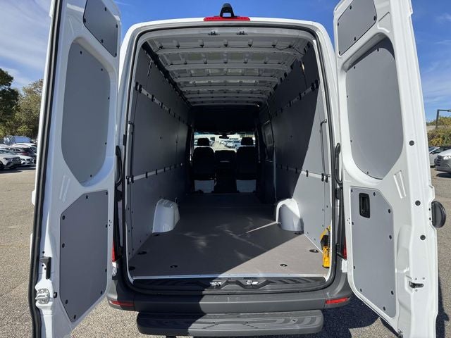 2026 Mercedes-Benz Sprinter 2500 Cargo 170 WB Extended