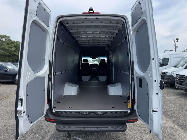 2026 Mercedes-Benz Sprinter 3500XD Cargo 170 WB