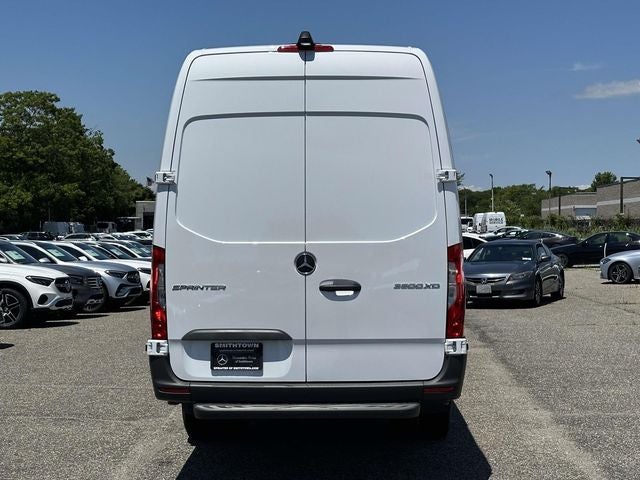 2026 Mercedes-Benz Sprinter 3500XD Cargo 170 WB